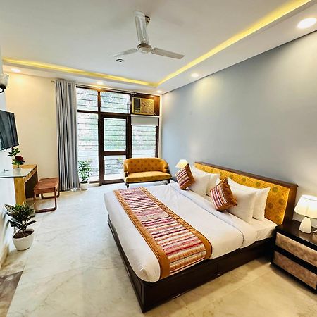 Grove Residency Hauz Khas New Delhi Couple Friendly Hotel Exterior photo