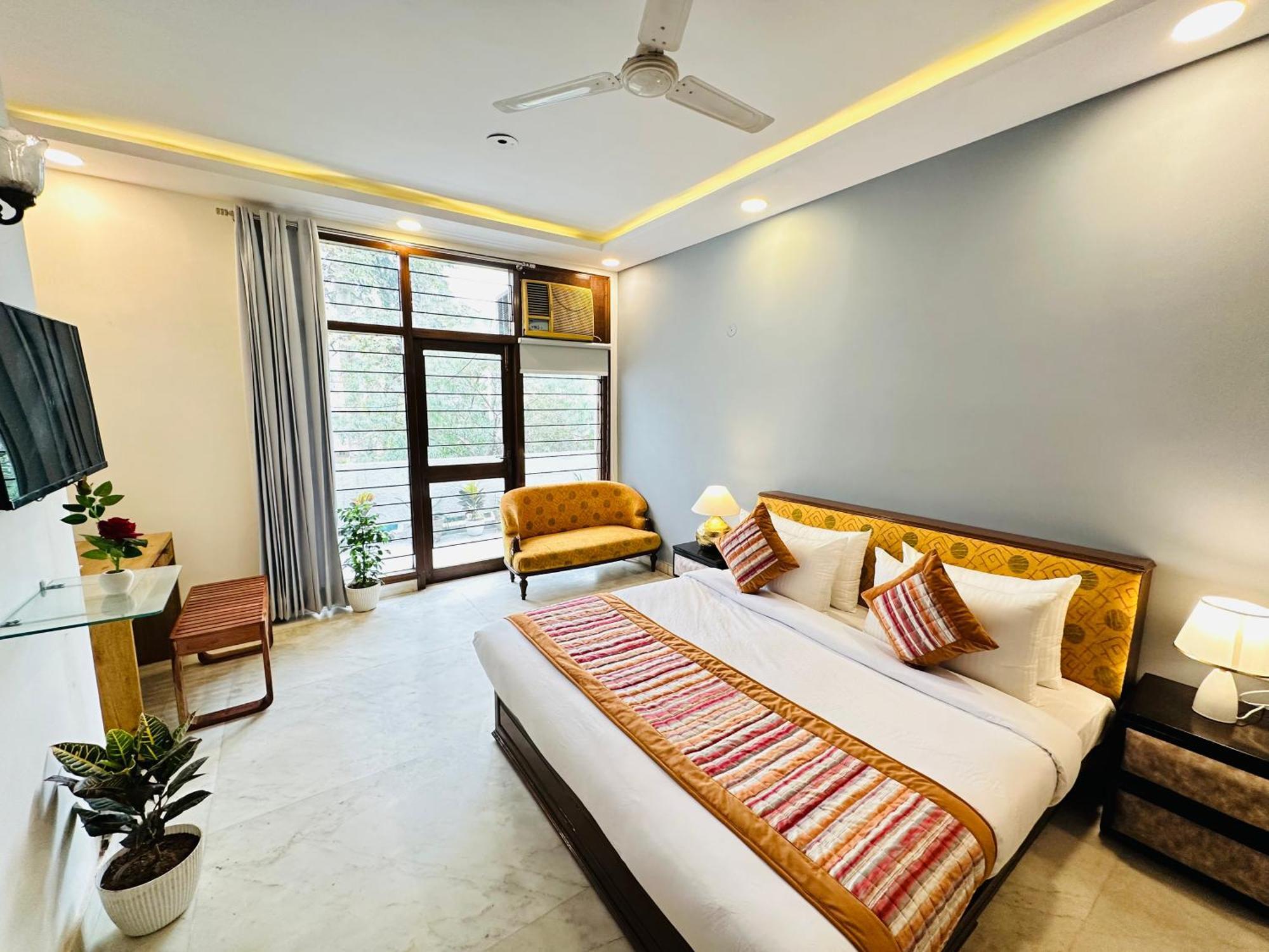 Grove Residency Hauz Khas New Delhi Couple Friendly Hotel Exterior photo