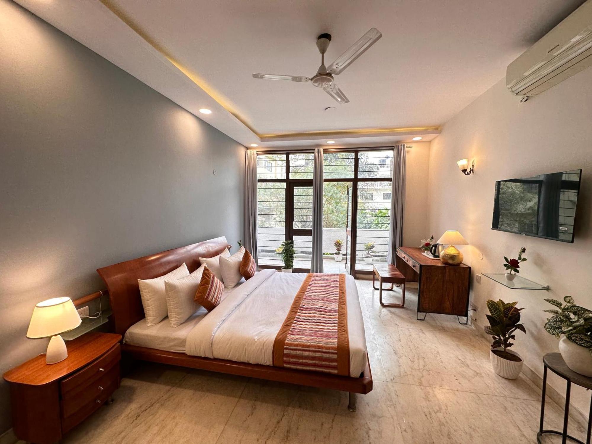 Grove Residency Hauz Khas New Delhi Couple Friendly Hotel Exterior photo