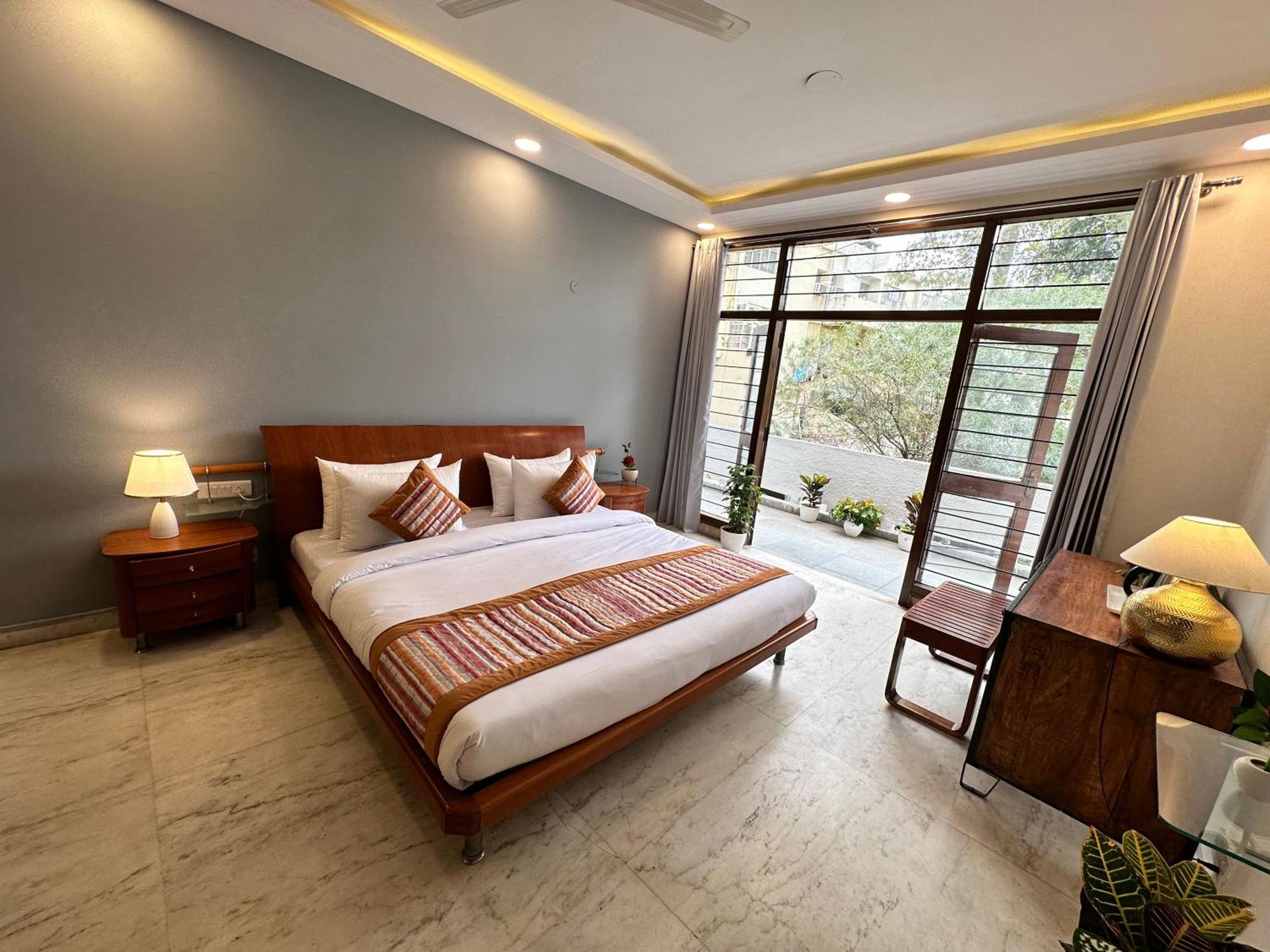 Grove Residency Hauz Khas New Delhi Couple Friendly Hotel Exterior photo
